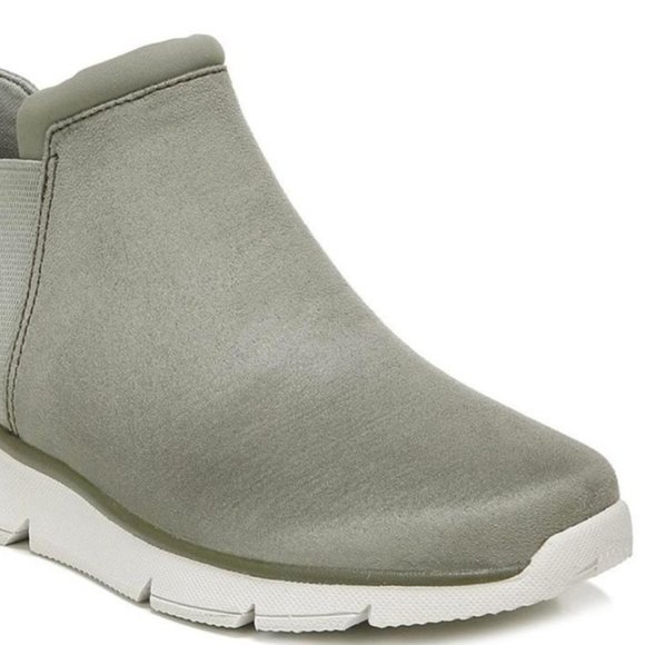 NEW Ryka Water Repellant Ankle Boots - Picture 3 of 7